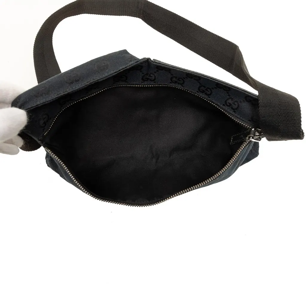 Gucci GG Canvas Double Pocket Belt Bag Black Very good - Model View