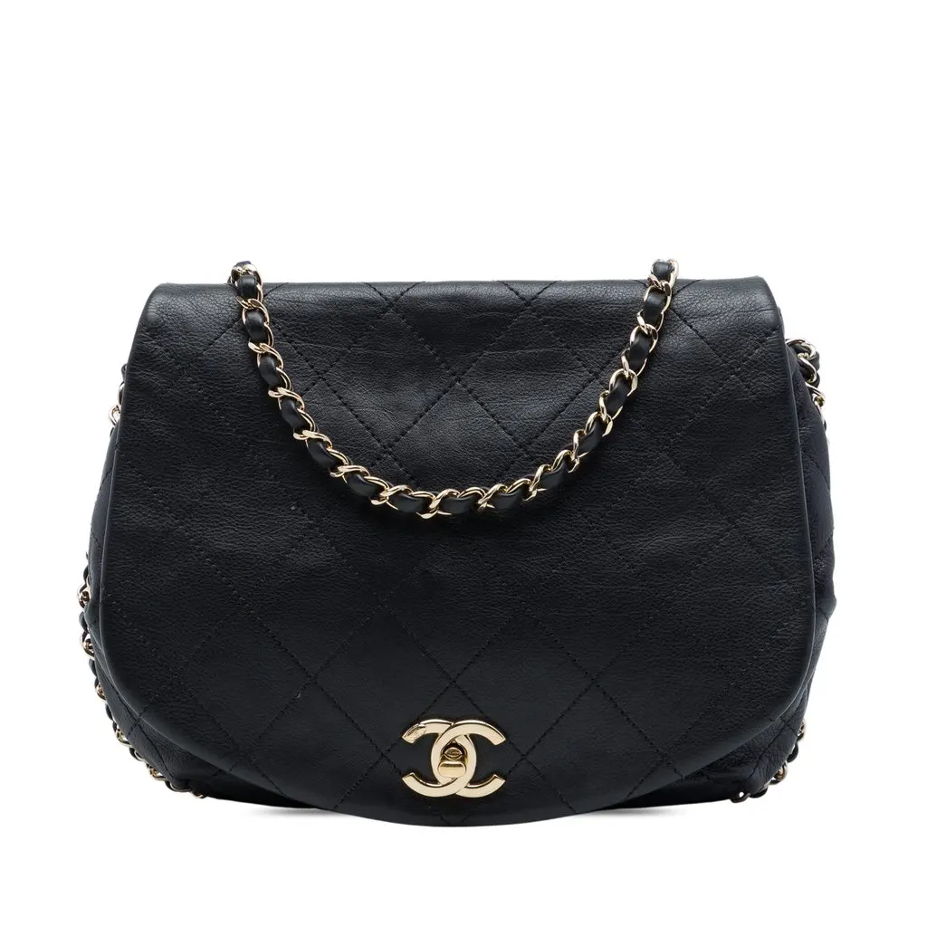 Chanel CC Quilted Calfskin Chain Around Saddle Flap Black Leather Very good - Front View