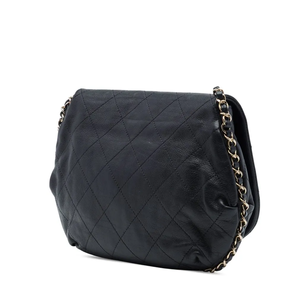 Chanel CC Quilted Calfskin Chain Around Saddle Flap Black Leather Very good - Back View