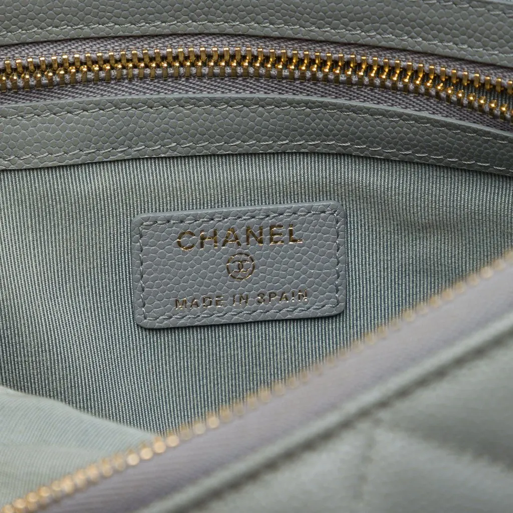 Chanel Medium Quilted Caviar O Case Clutch Grey Leather Very good - Box View