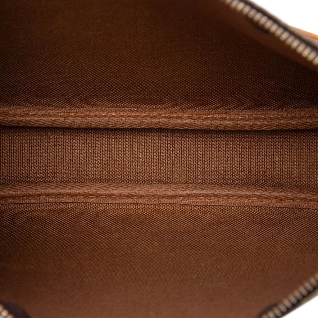 Louis Vuitton Monogram Pochette Accessoires Brown Very good - Model View
