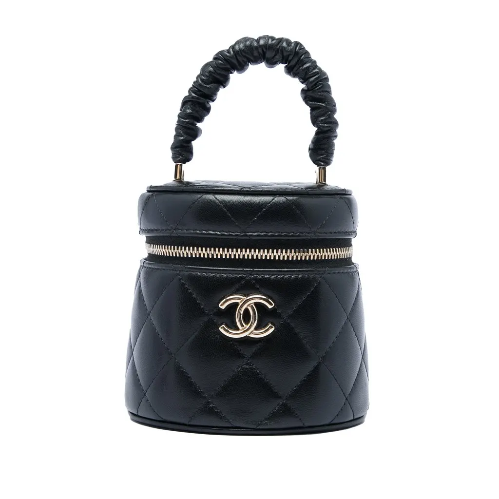 Chanel Mini Quilted Lambskin Ruched Handle Vanity Case Black Leather Very good - Front View
