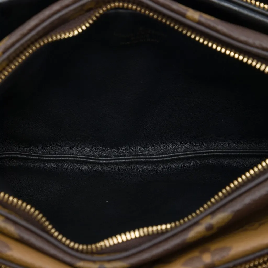 Louis Vuitton Monogram Reverse LV3 Pouch Brown Canvas Very good - Model View