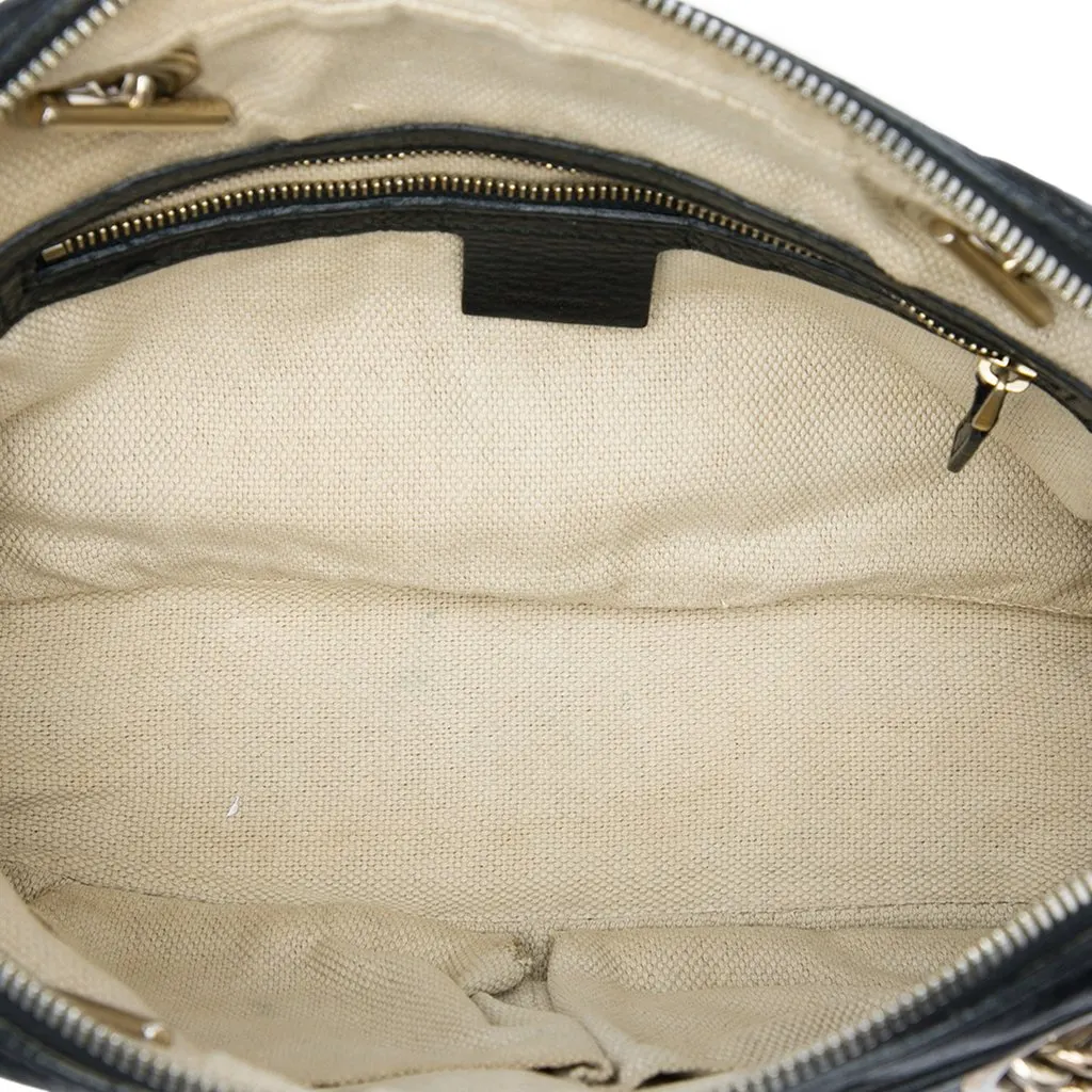 Gucci Pebbled Calfskin Soho Chain Zip Shoulder Bag Black Leather Very good - Model View