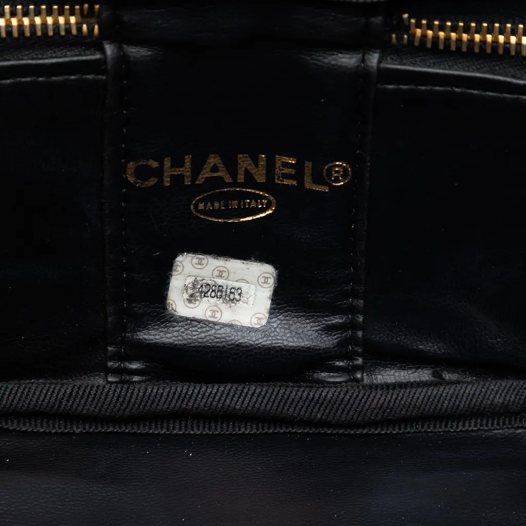 Chanel CC Caviar Vanity Case Black Leather Good - Box View