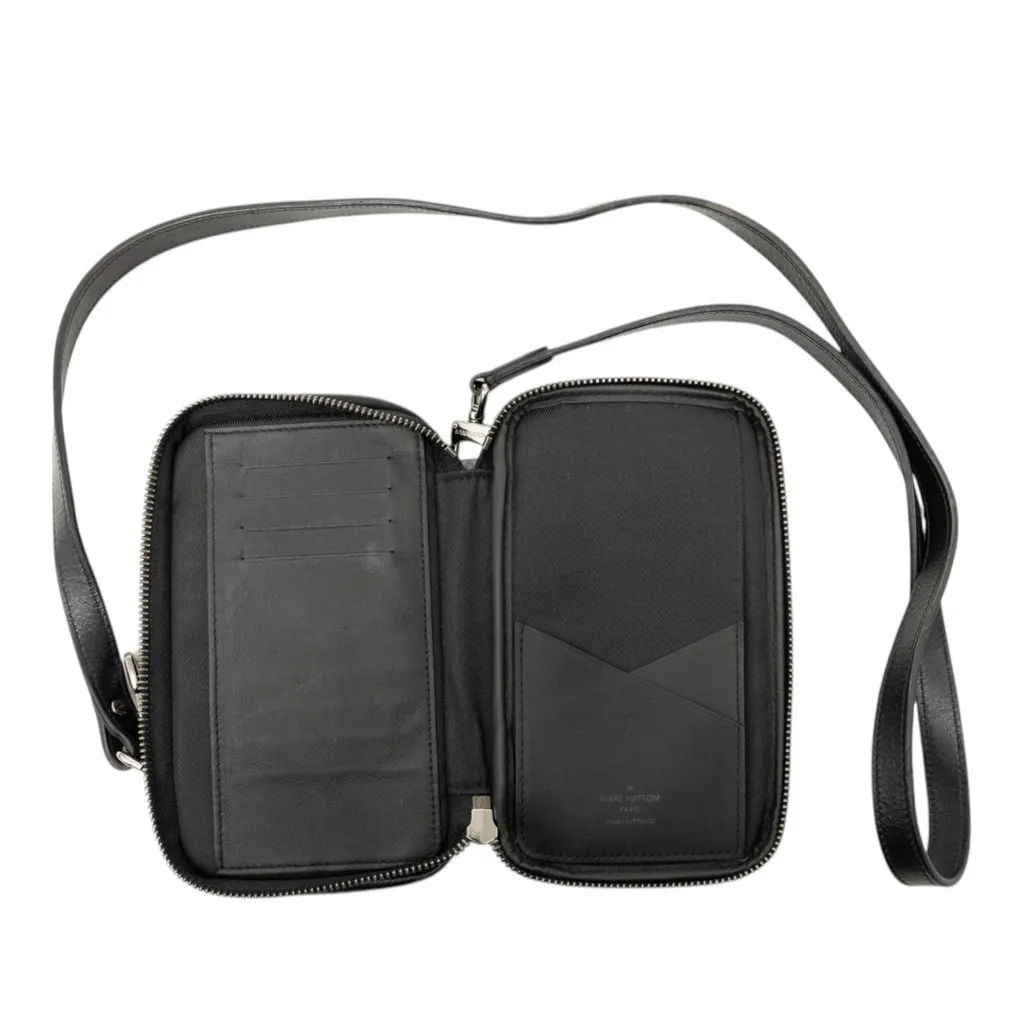 Louis Vuitton Monogram Eclipse Reverse Double Phone Pouch Black Very good - Model View