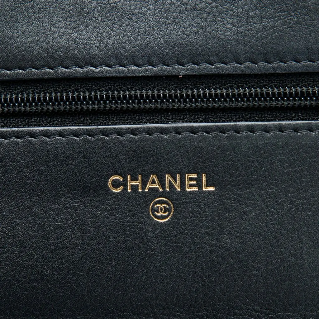 Chanel CC Quilted Lambskin Pearl Wallet on Chain Black Leather Very good - Box View