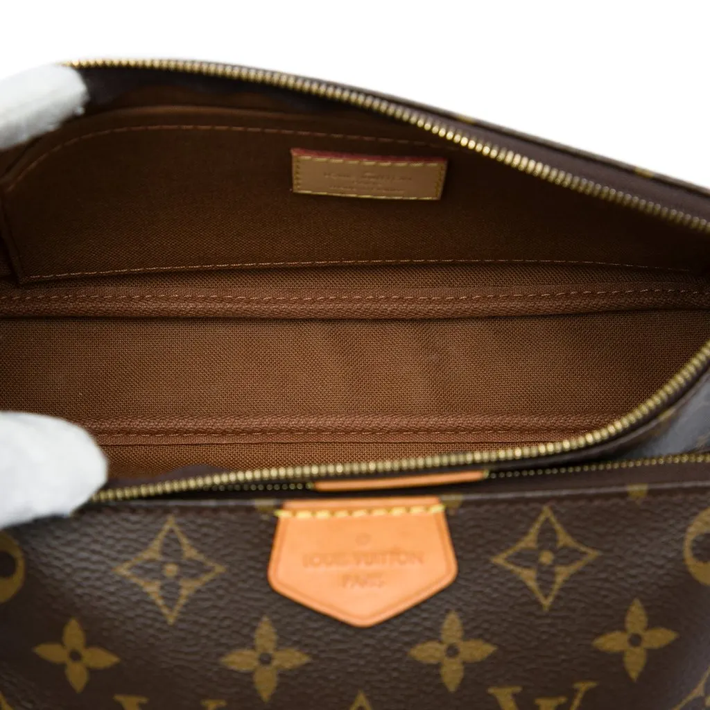 Louis Vuitton Monogram Multi Pochette Accessoires Brown Canvas Very good - Model View