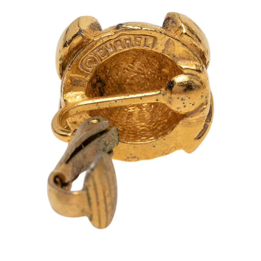Chanel CC Gold Plated Round Clip On Earrings Gold Metal Very good - Model View