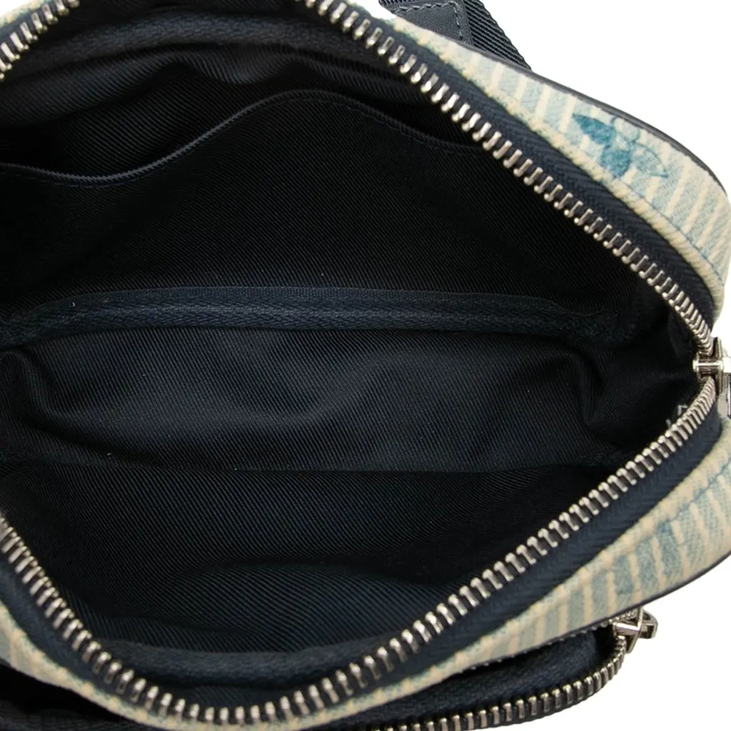 Louis Vuitton Monogram Denim Watercolor Hickory Stripes Outdoor Pouch Blue Very good - Model View