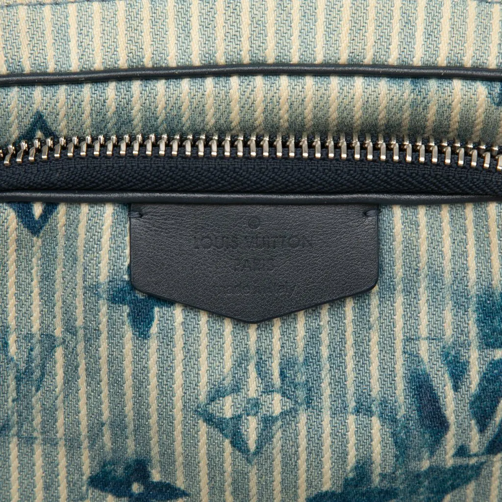 Louis Vuitton Monogram Denim Watercolor Hickory Stripes Outdoor Pouch Blue Very good - Box View