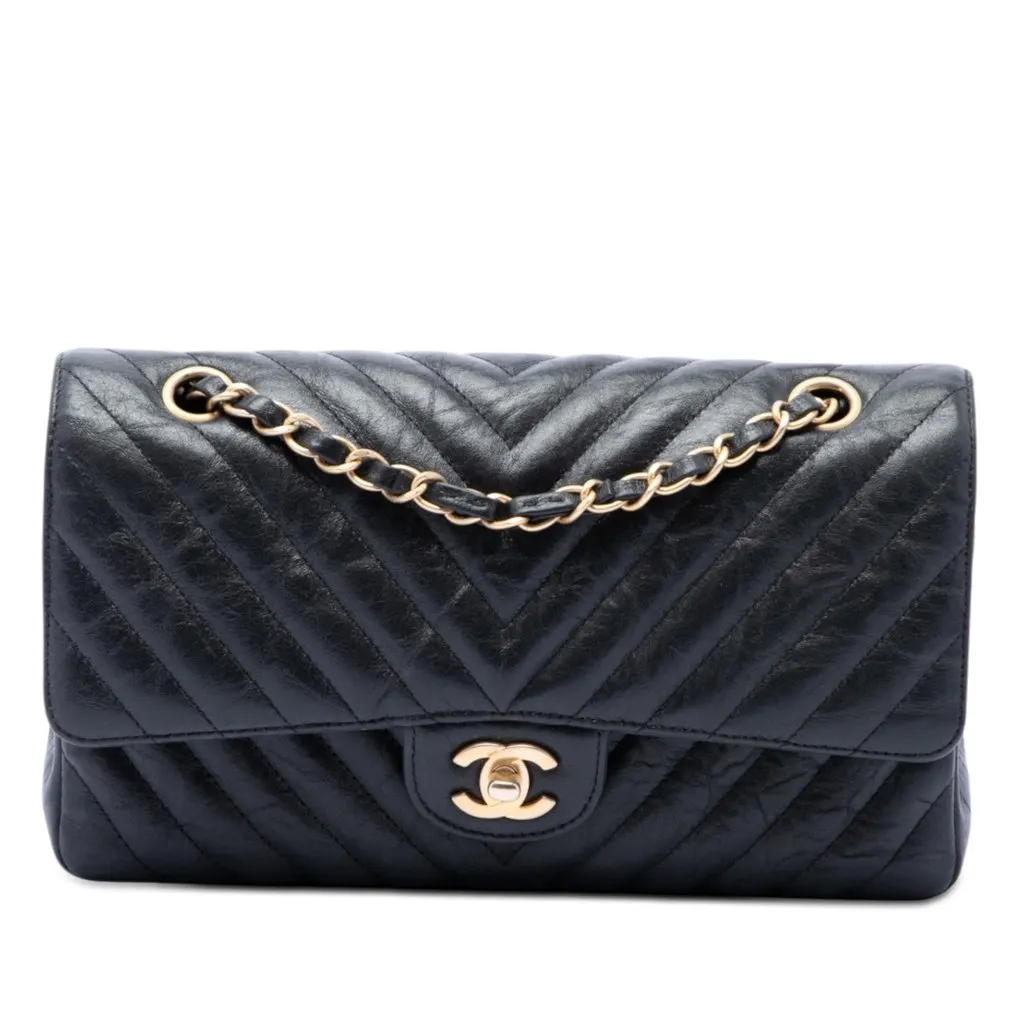 Chanel Medium Classic Chevron Crumpled Calfskin Double Flap Black Leather Very good - Front View