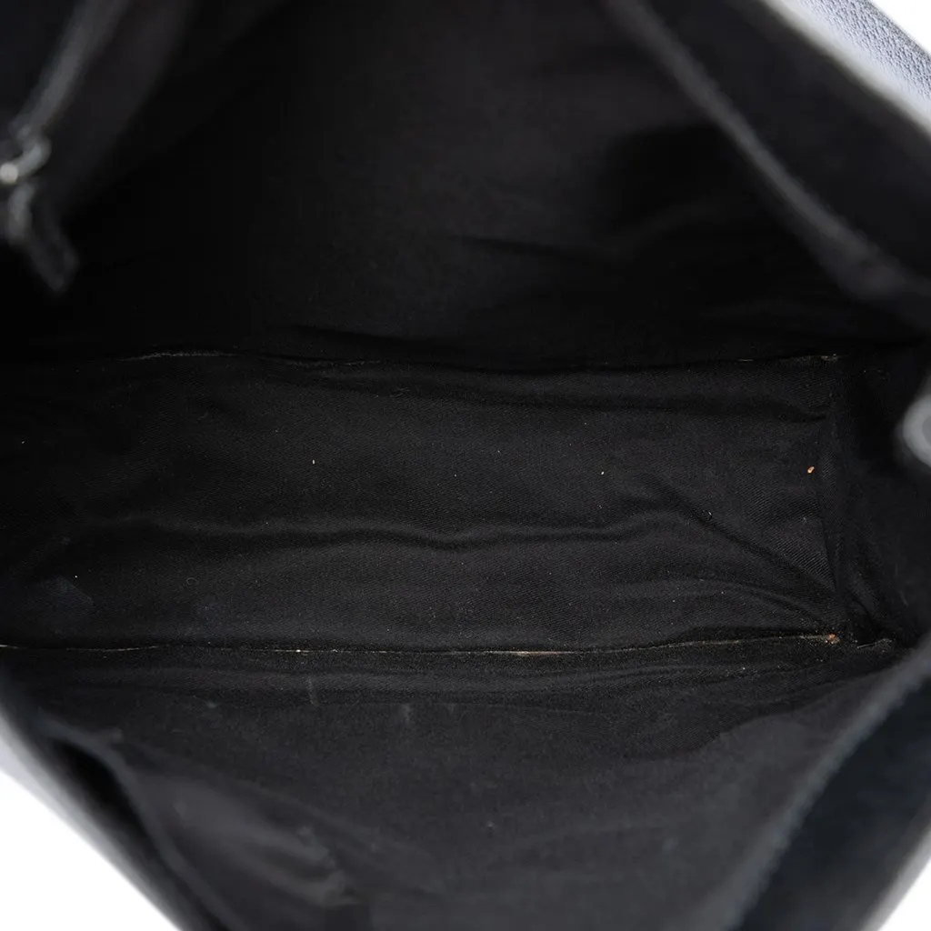 Gucci GG Canvas Eclipse Crossbody Black Very good - Model View