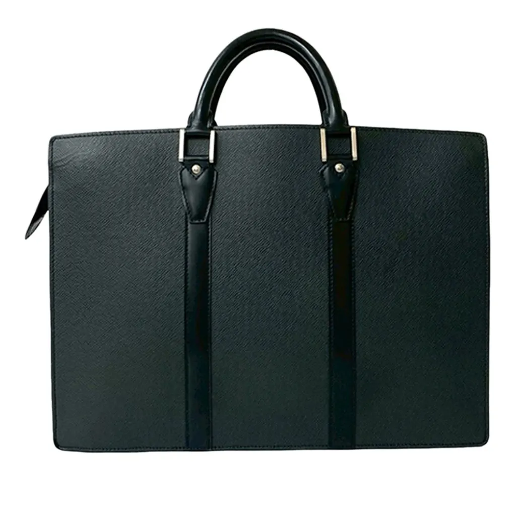 Louis Vuitton Taiga Lozan Black Leather Very good - Model View