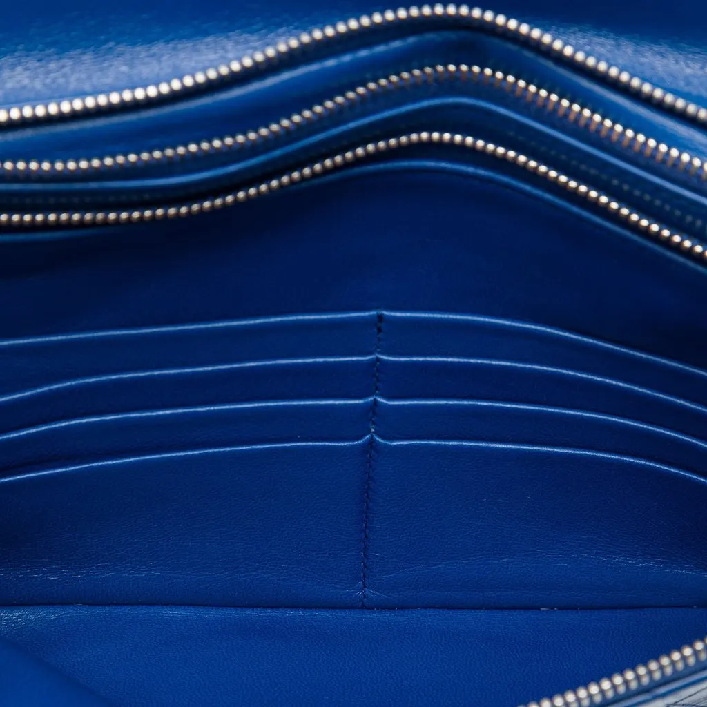 Chanel Large Bicolor Quilted Aged Calfskin 31 Clutch Blue Leather Very good - Model View
