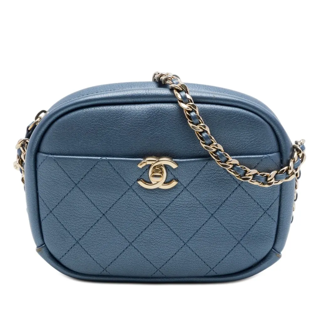 Chanel Small Quilted Metallic Goatskin Casual Trip Camera Bag Blue Leather Very good - Front View