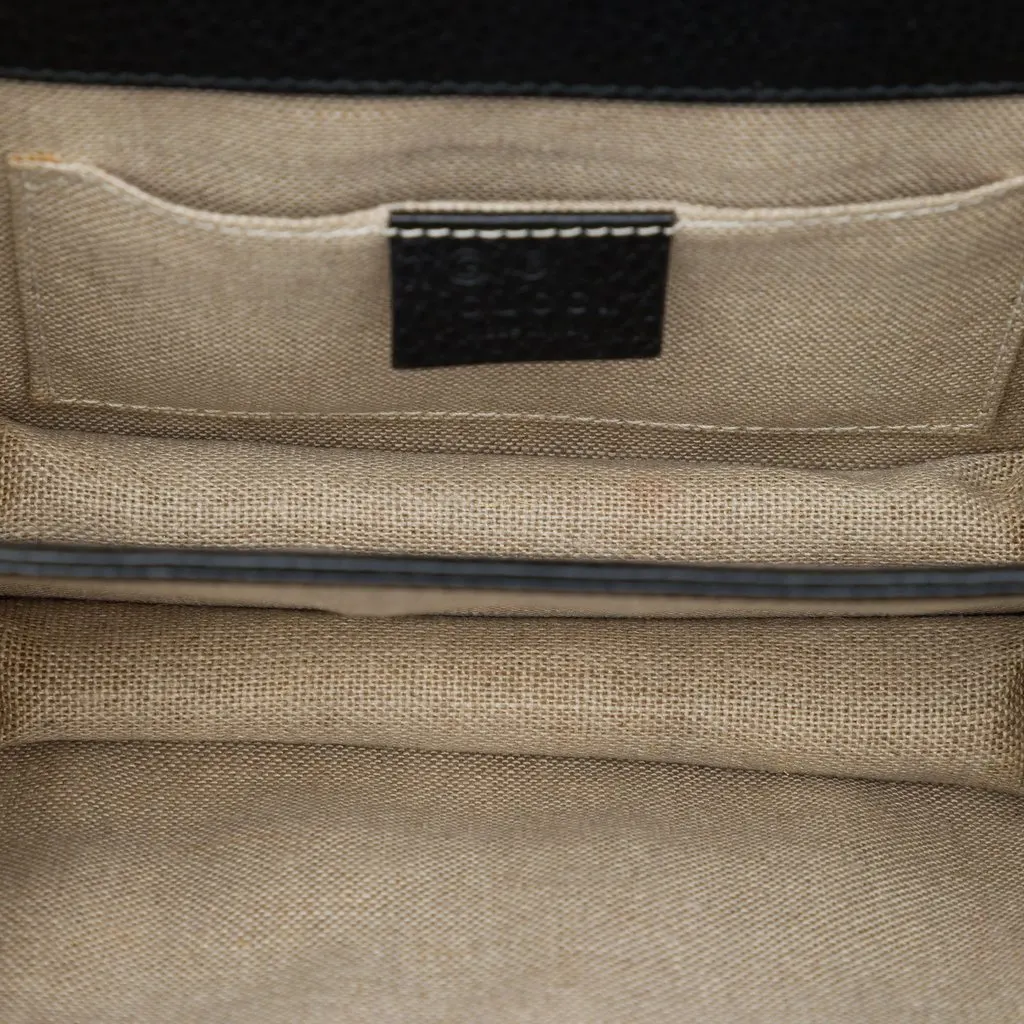 Gucci Small Dollar Calfskin Interlocking G Crossbody Black Leather Very good - Model View