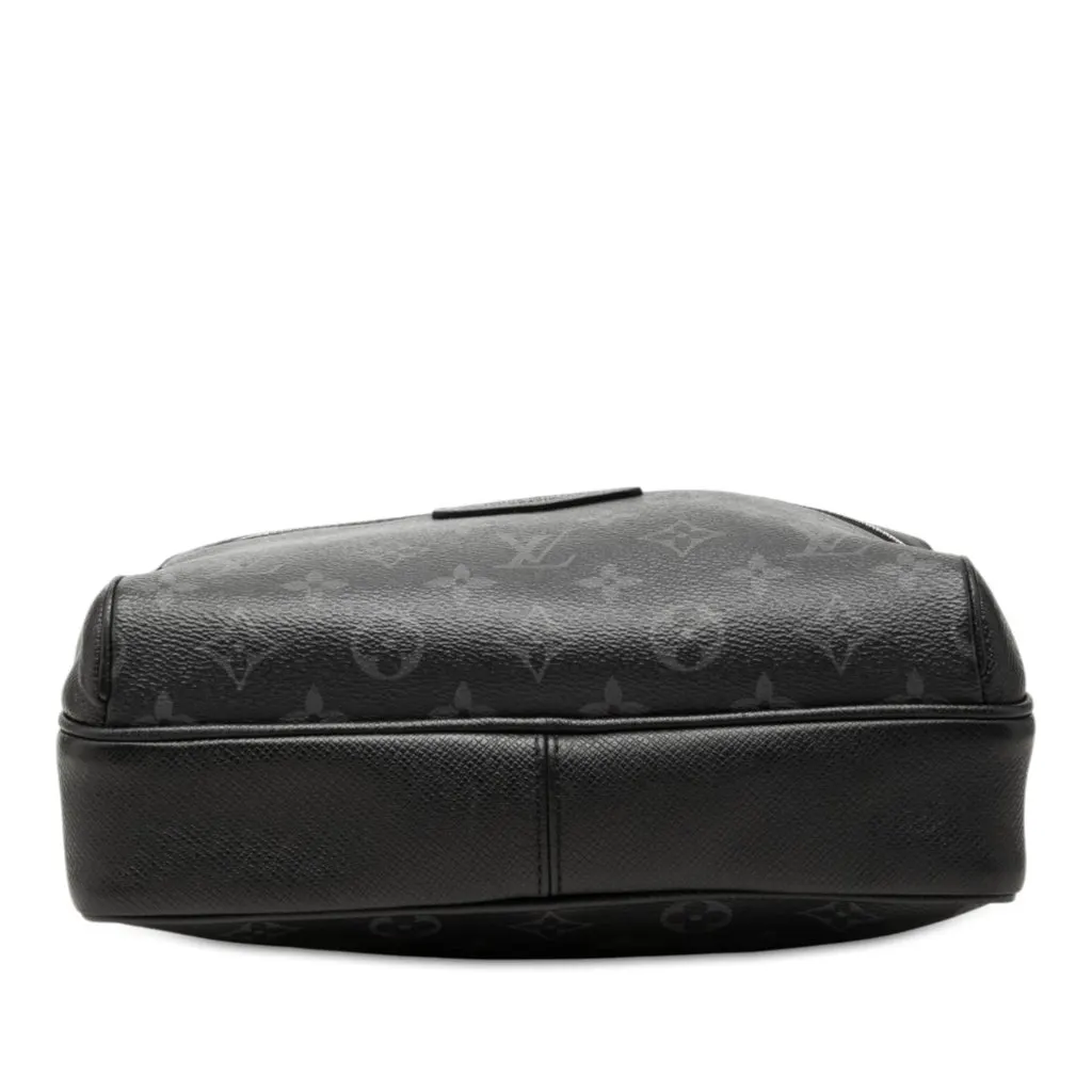 Louis Vuitton Monogram Taigarama Outdoor Messenger Black Leather Good - Inside View