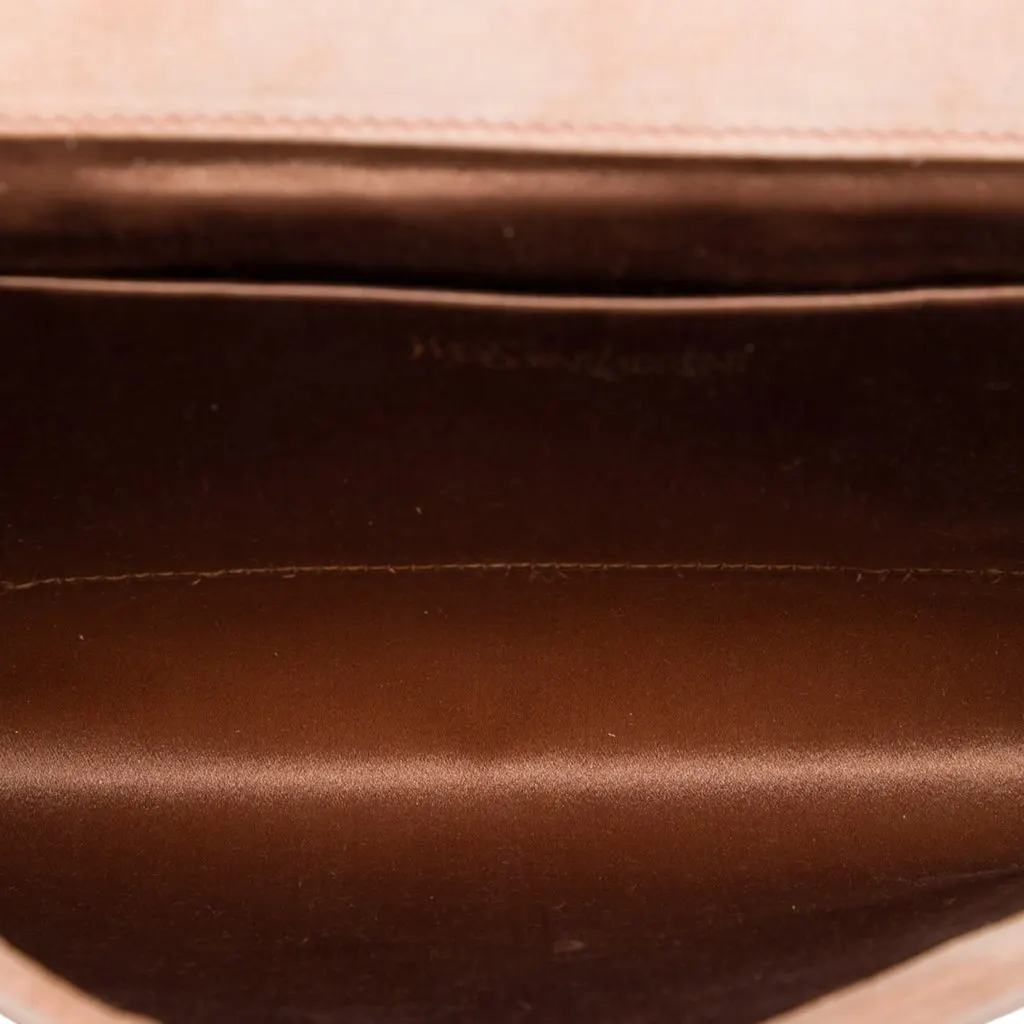 Saint Laurent Large Textured Patent Monogram Belle De Jour Clutch Beige Leather Very good - Model View