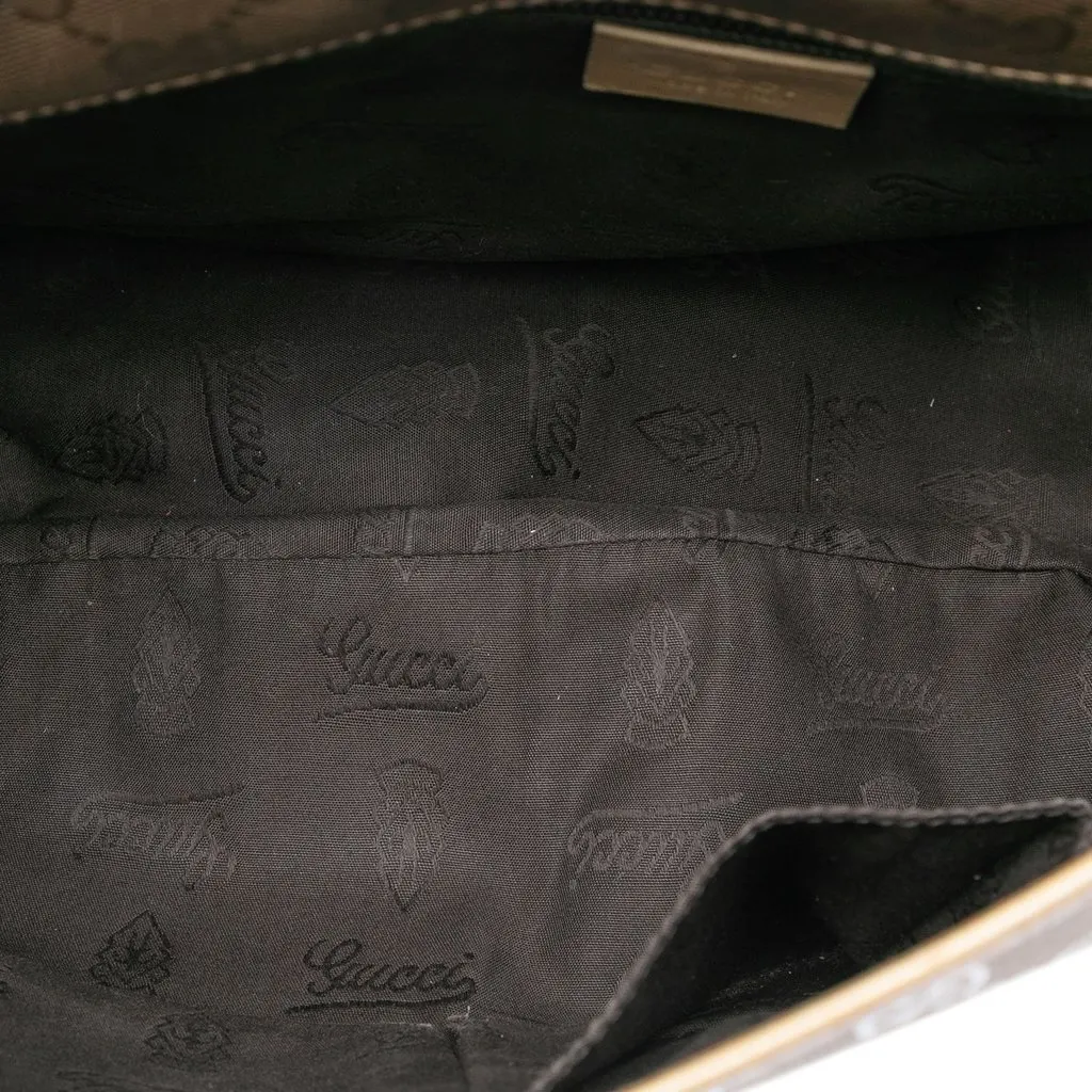 Gucci GG Imprime Crossbody Gold Very good - Model View