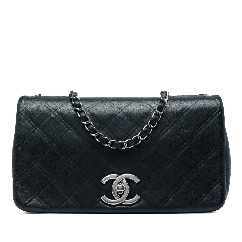 Chanel Medium Diamond Embossed Calfskin New Chic Flap Black Leather Very good - Front View