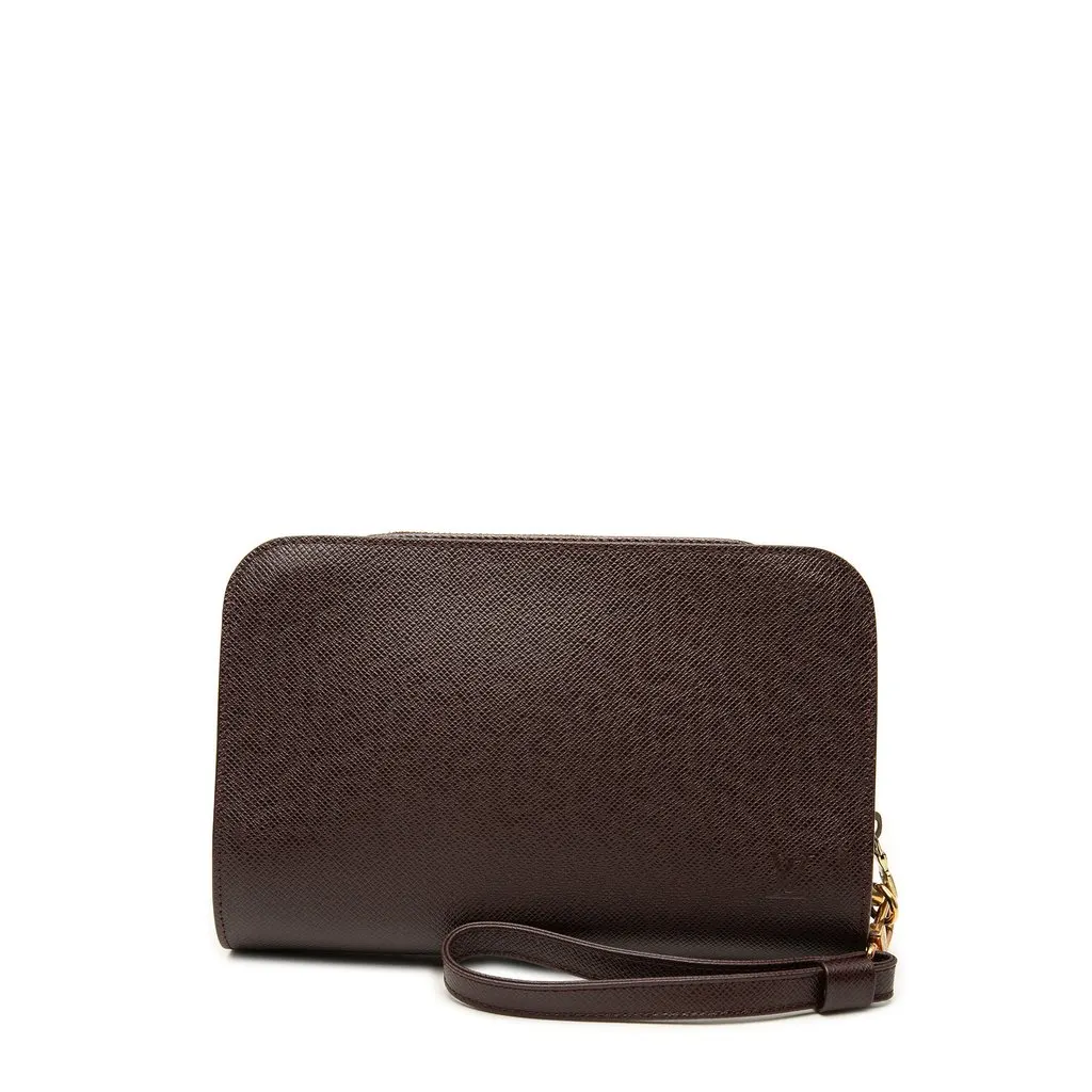 Louis Vuitton Taiga Baikal Red Leather Good - Front View