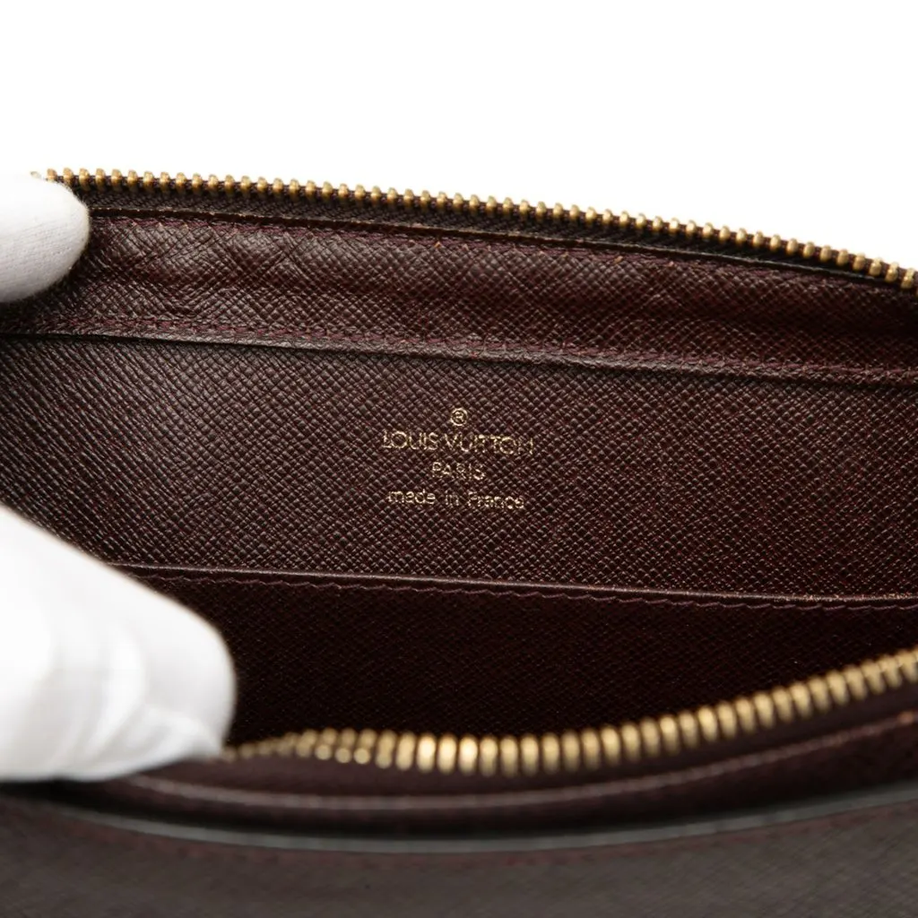 Louis Vuitton Taiga Baikal Red Leather Good - Box View