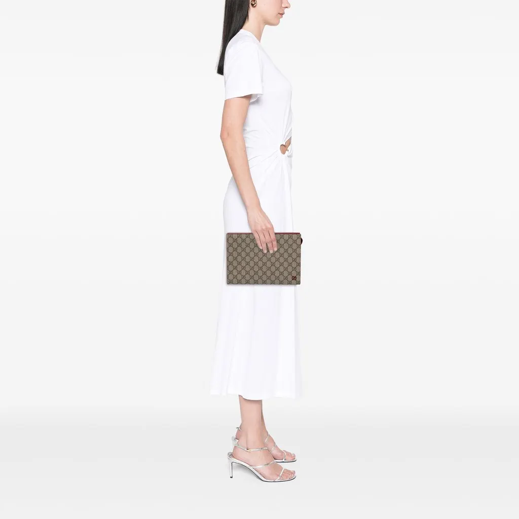 Gucci GG Supreme Clutch Beige Canvas Never worn - Box View