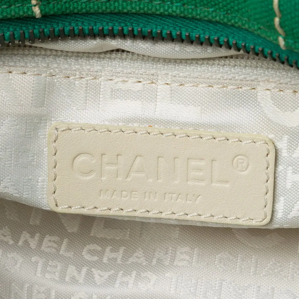 Chanel CC Chocolate Bar Canvas Wild Stitch Handbag Green Very good - Box View