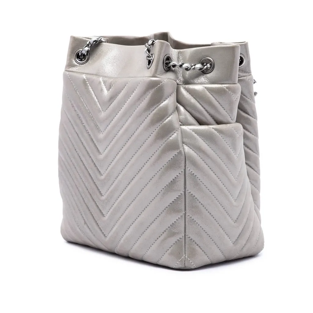 Chanel Small Chevron Iridescent Calfskin Urban Spirit Bucket Bag Silver Leather Very good - Back View