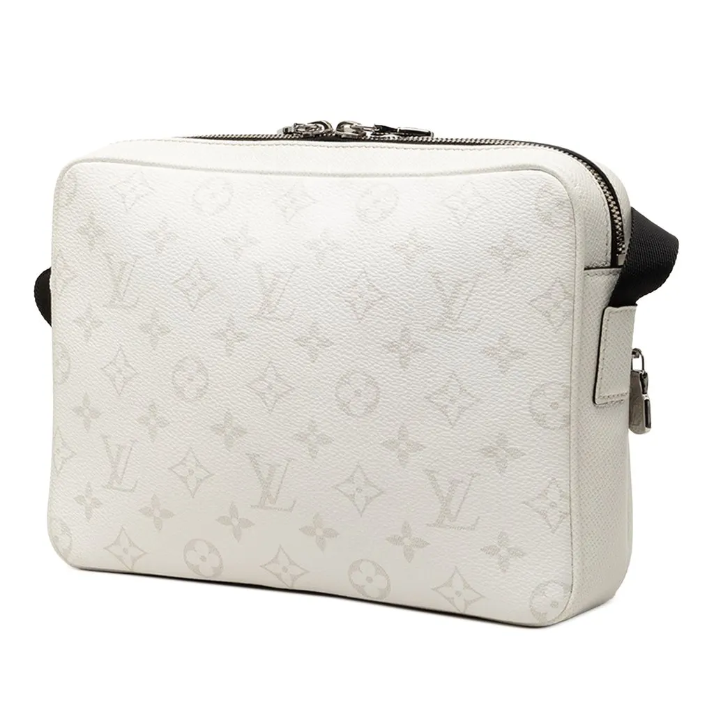 Louis Vuitton Monogram Taigarama Outdoor Messenger White Leather Very good - Back View