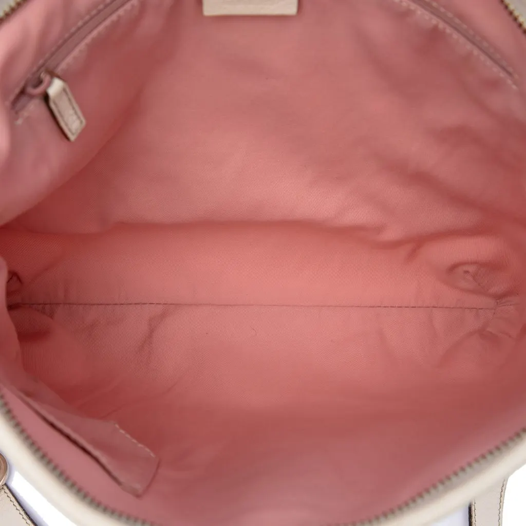 Gucci GG Canvas Abbey D Ring Crossbody Pink Very good - Model View