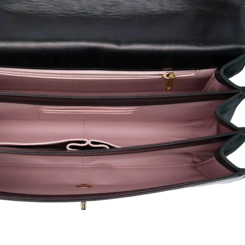 Chanel Paris Cosmopolite Medium Quilted Calfskin Straight Lined Flap Black Leather Very good - Model View