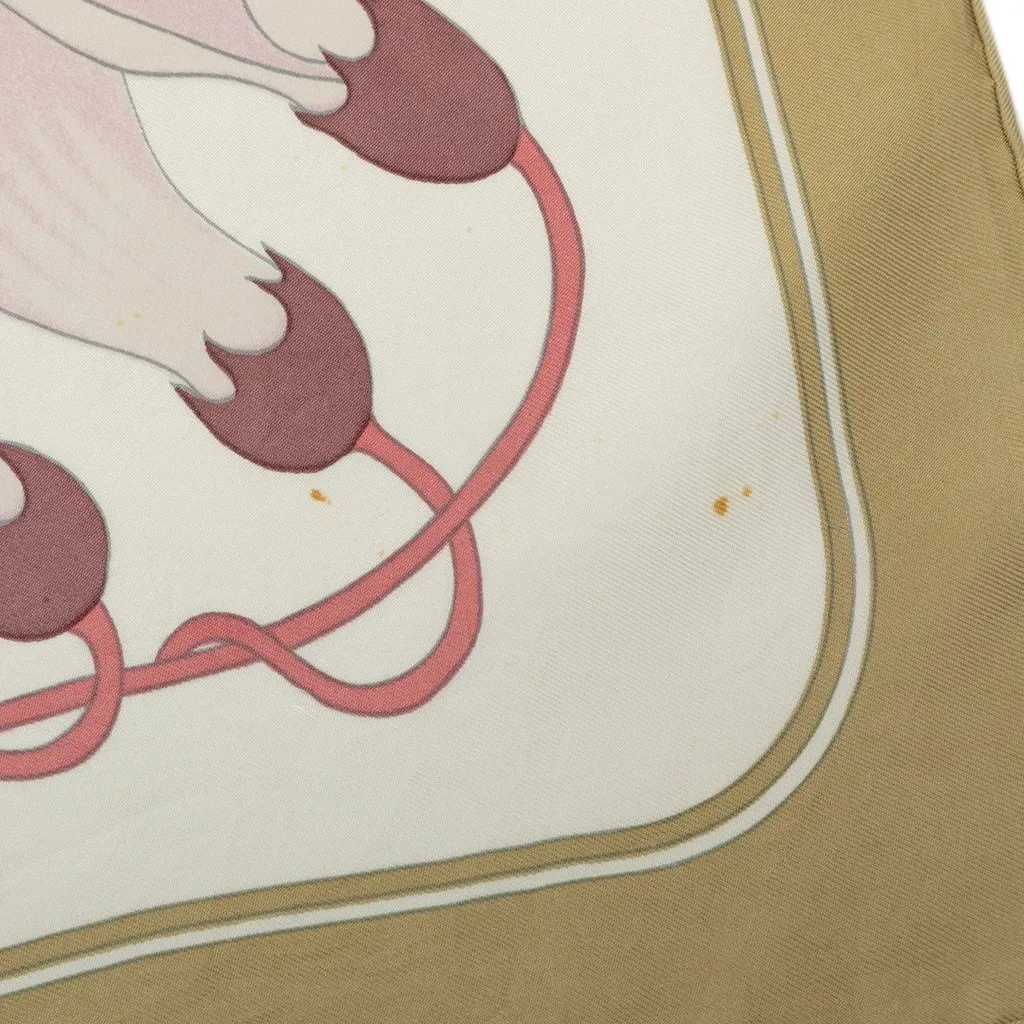 Hermès Flora Graeca Silk Scarf 90 White Silk Good - Model View