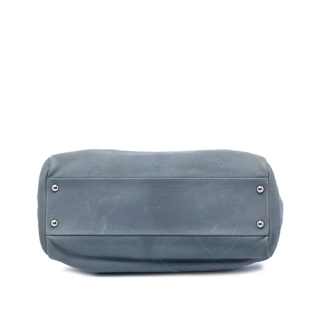 Chanel Quilted Calfskin Hamptons Accordion Flap Blue Leather Very good - Inside View
