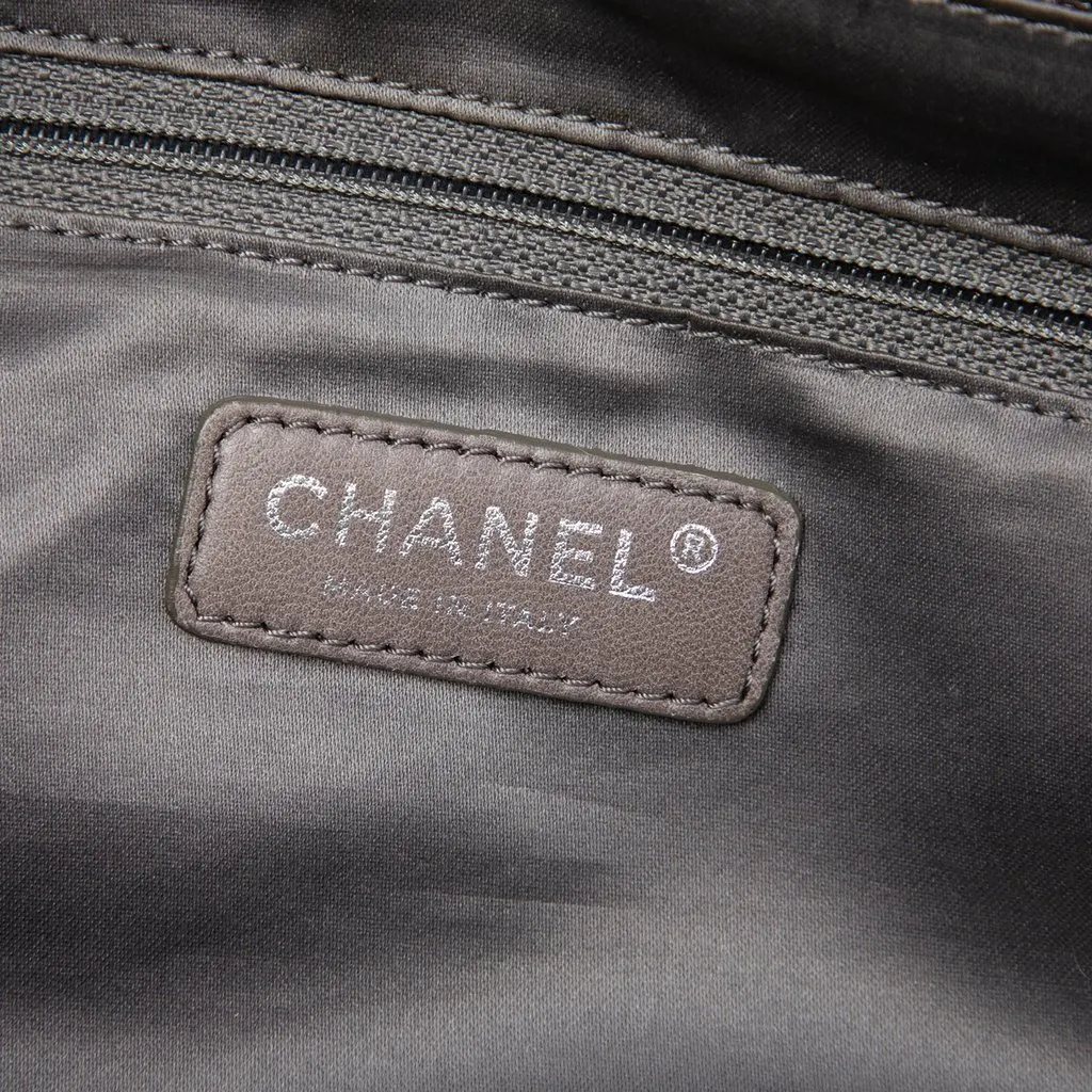 Chanel Metallic Perforated Calfskin Reissue 2.55 Drill Accordion Flap Silver Leather Very good - Box View