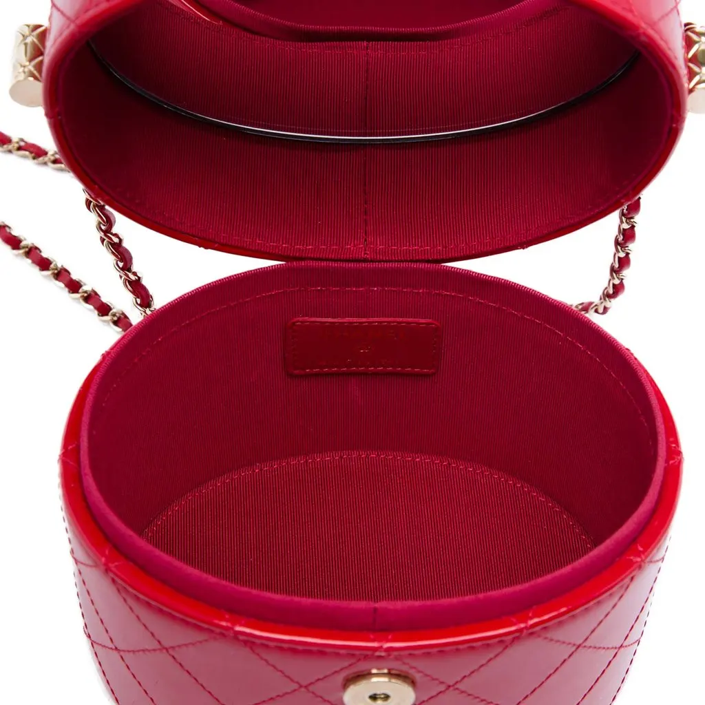 Chanel CC Quilted Patent Round Vanity Case with Chain Red Leather Very good - Model View