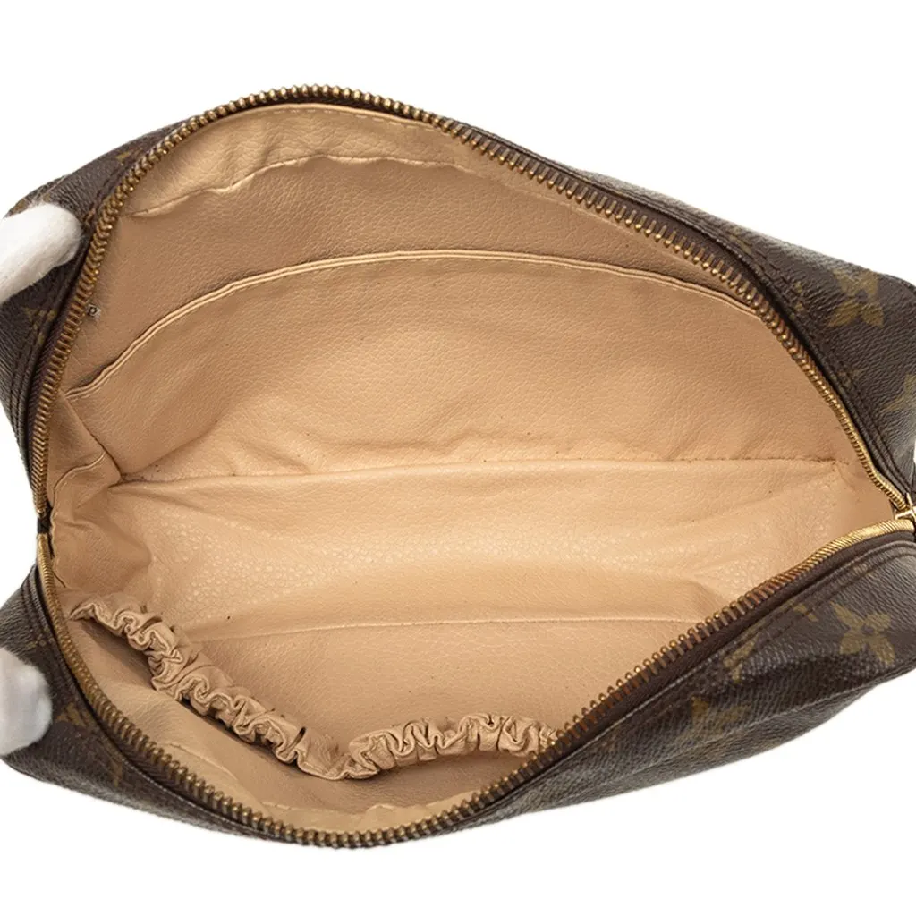 Louis Vuitton Monogram Trousse Toilette 23 Brown Canvas Good - Model View