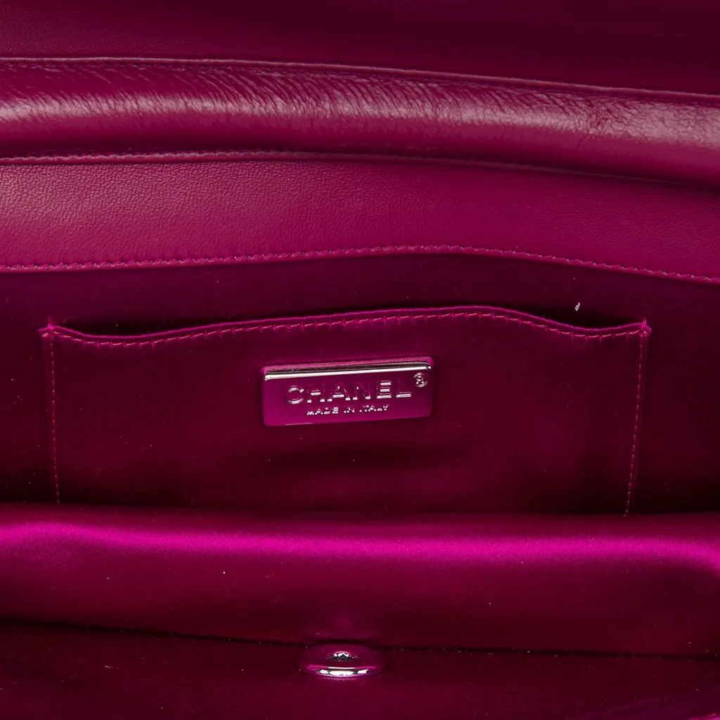 Chanel Quilted Lambskin 19 Clutch on Chain Pink Leather Very good - Model View