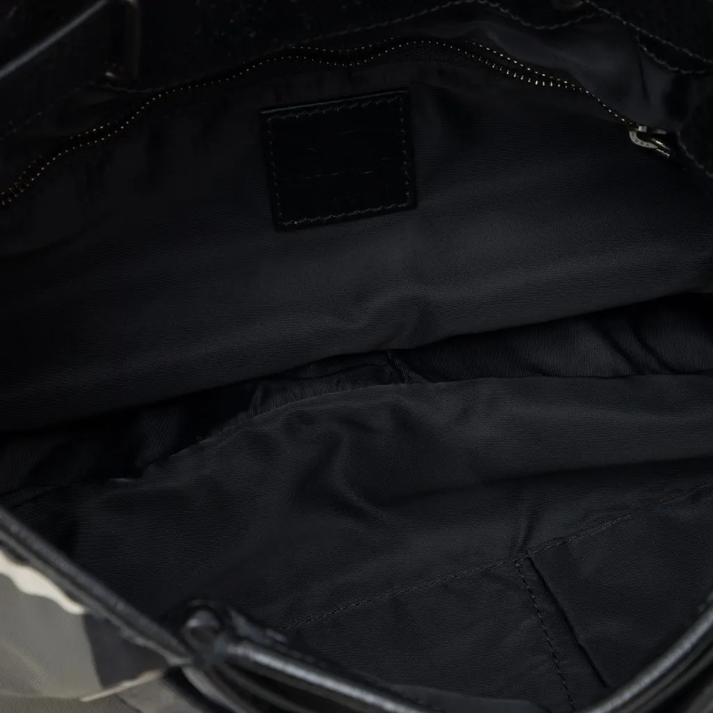 Burberry Beat Check Nylon Shoulder Bag MultiColor Polyamide Very good - Model View