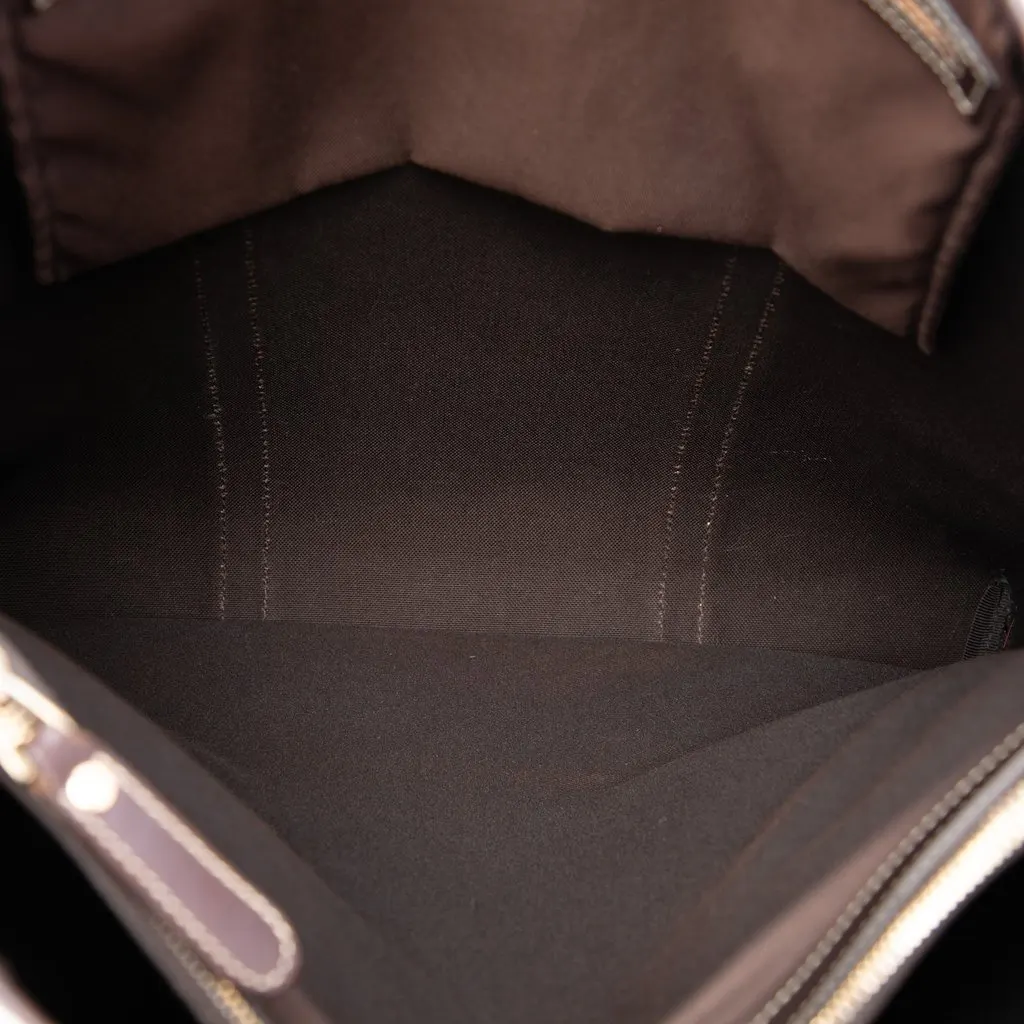 Gucci GG Supreme Joy Vertical Tote Beige Canvas Very good - Model View