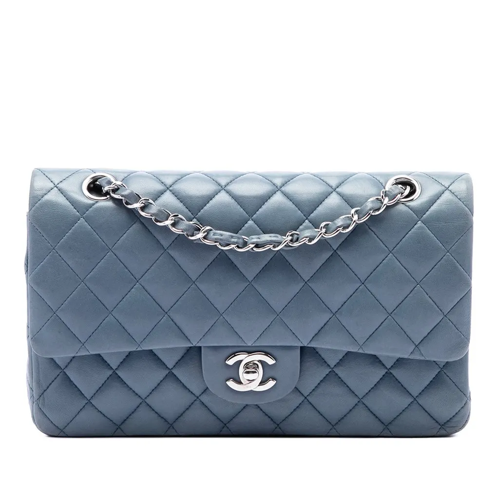 Chanel Medium Classic Lambskin Double Flap Blue Leather Very good - Front View