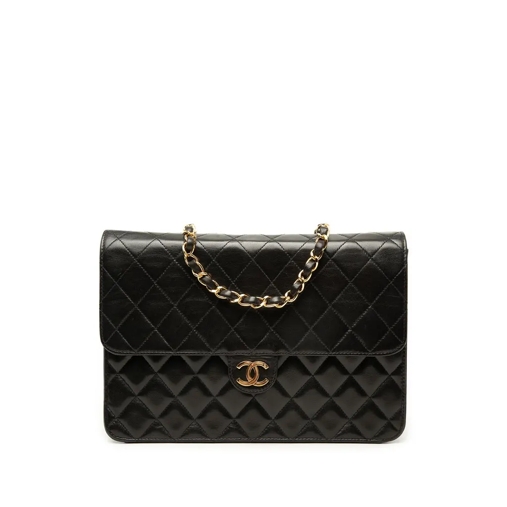 Chanel Medium CC Quilted Lambskin Single Flap Black Leather Very good - Front View