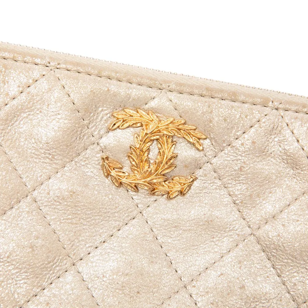 Chanel Medium Quilted Metallic Calfskin Leaves CC O Case Clutch Gold Leather Very good - Box View