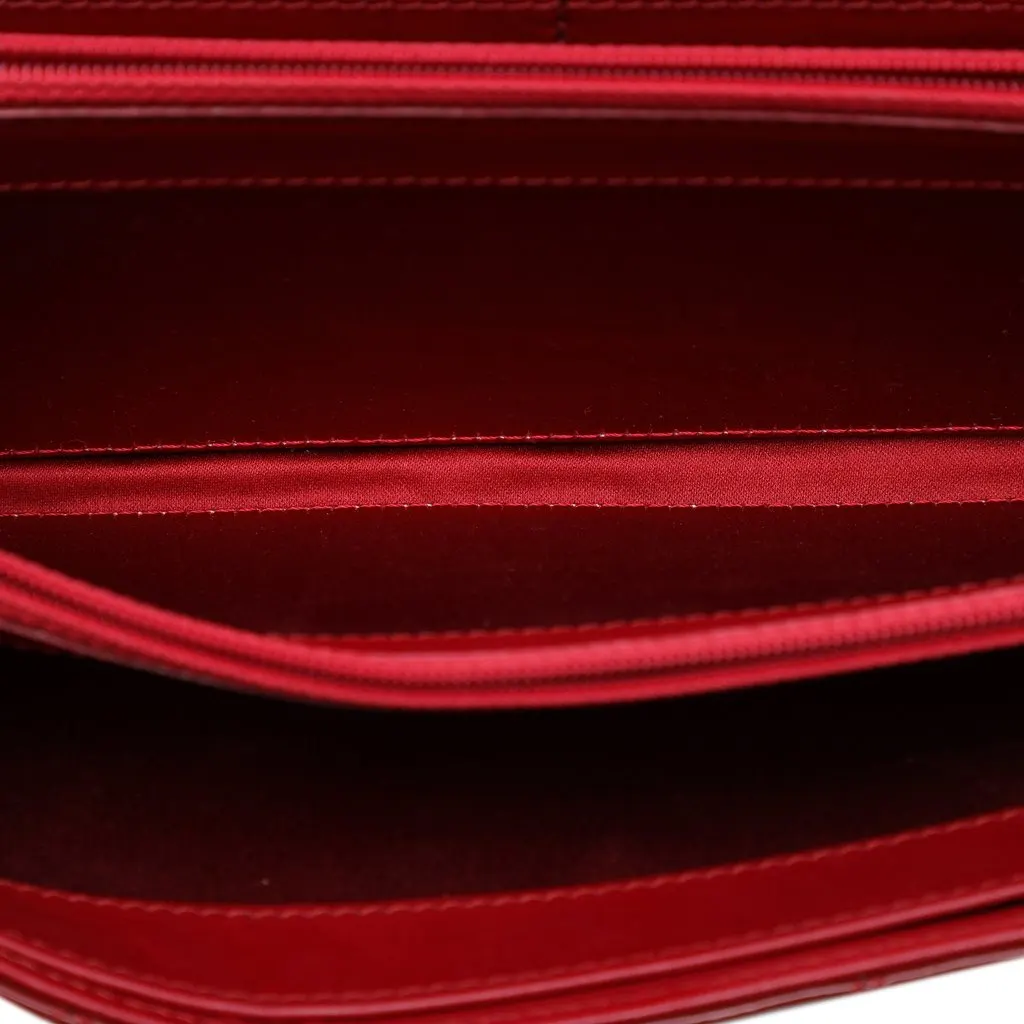 Chanel Quilted Patent Brilliant East West Flap Clutch with Chain Red Leather Very good - Model View