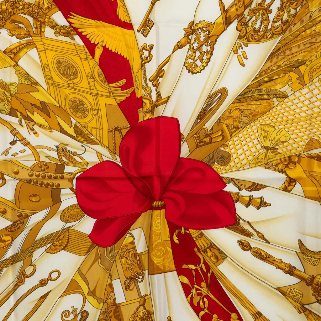 Hermès Soleil de Soie Silk Scarf 90 Gold Silk Very good - Back View