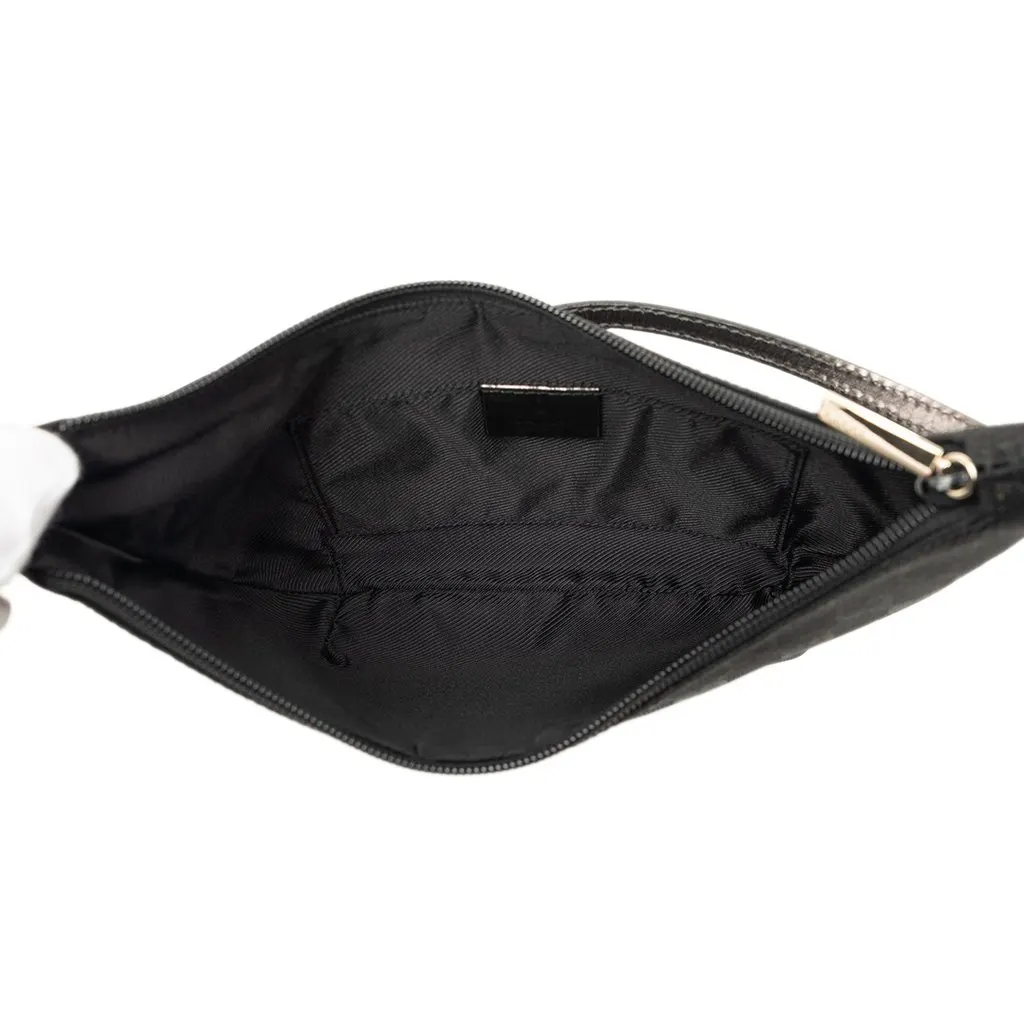 Gucci GG Canvas Shoulder Bag Black Canvas Very good - Model View