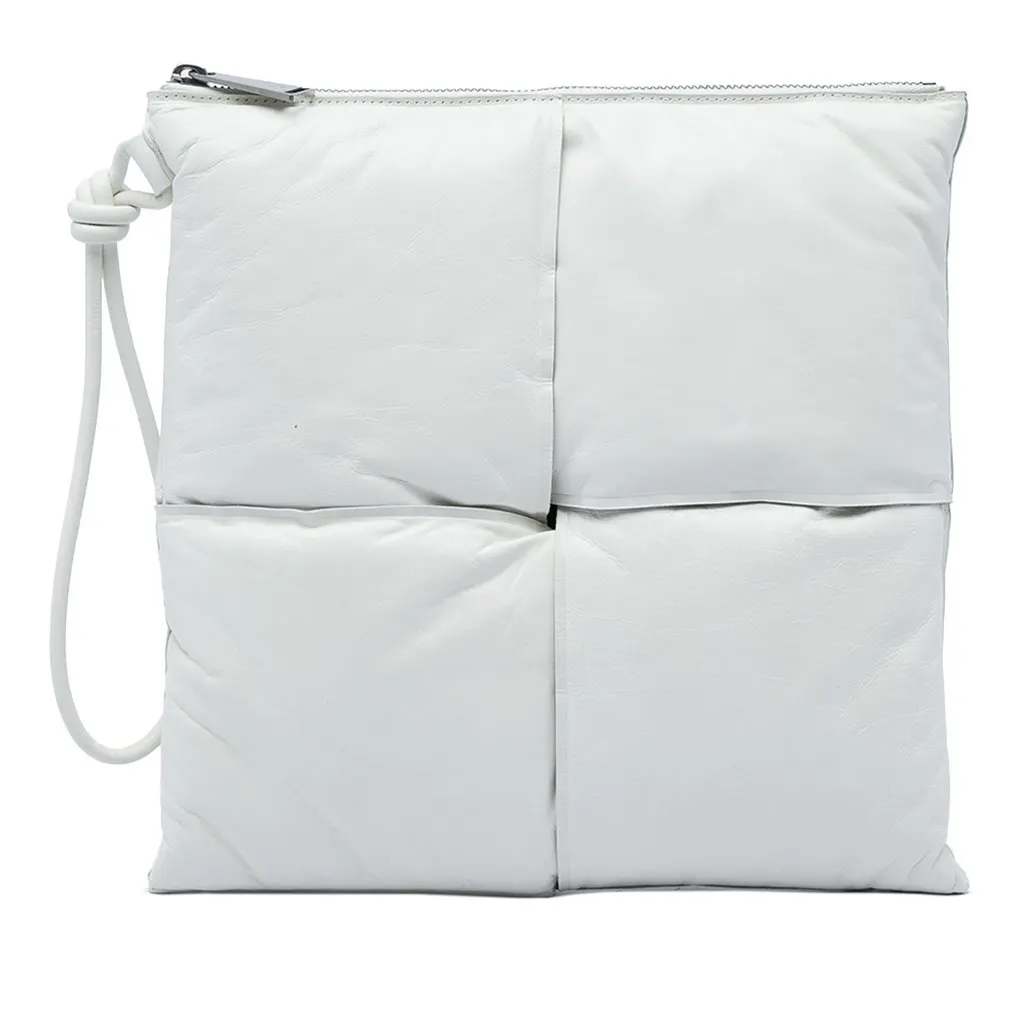 Bottega Veneta Nappa Maxi Intrecciato Padded Square Wristlet Pouch White Leather Very good - Front View