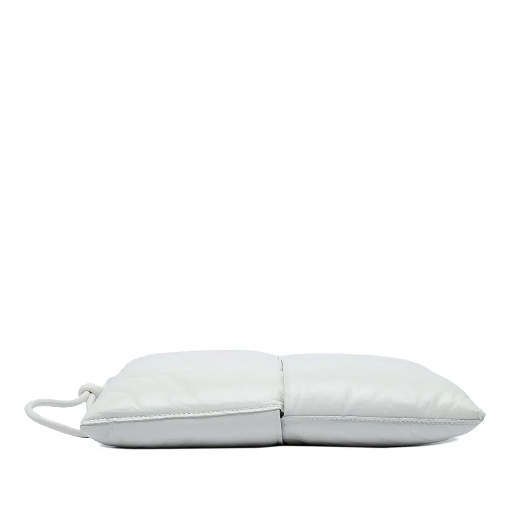 Bottega Veneta Nappa Maxi Intrecciato Padded Square Wristlet Pouch White Leather Very good - Inside View