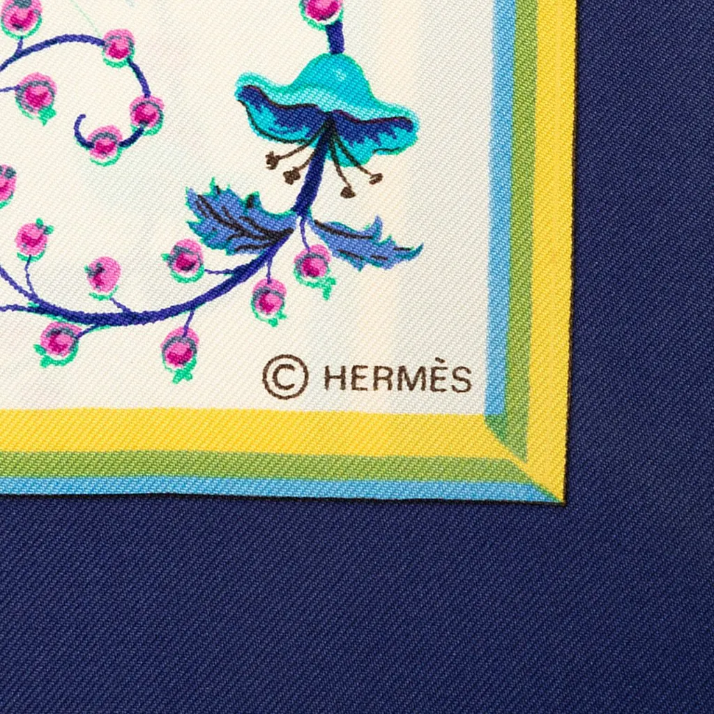 Hermès Ceres Silk Scarf 90 White Silk Very good - Inside View